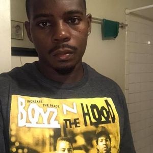 Meet your Posher, Derrick